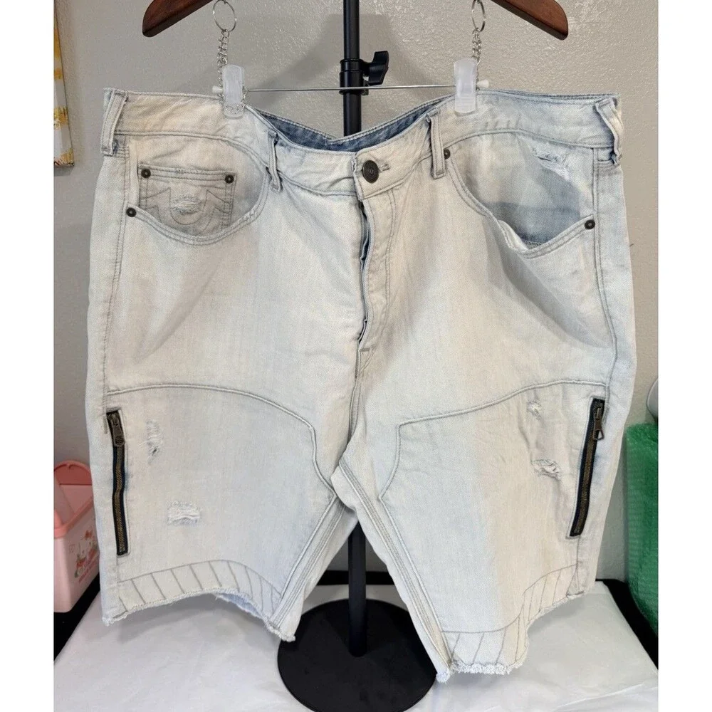 True Religion Moto Denim Jorts Light Wash Distressed Horseshoe Men’s Size 44